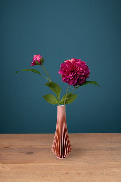 Dahlia Pink silk stem in the pink Jula Bloom Mini vase